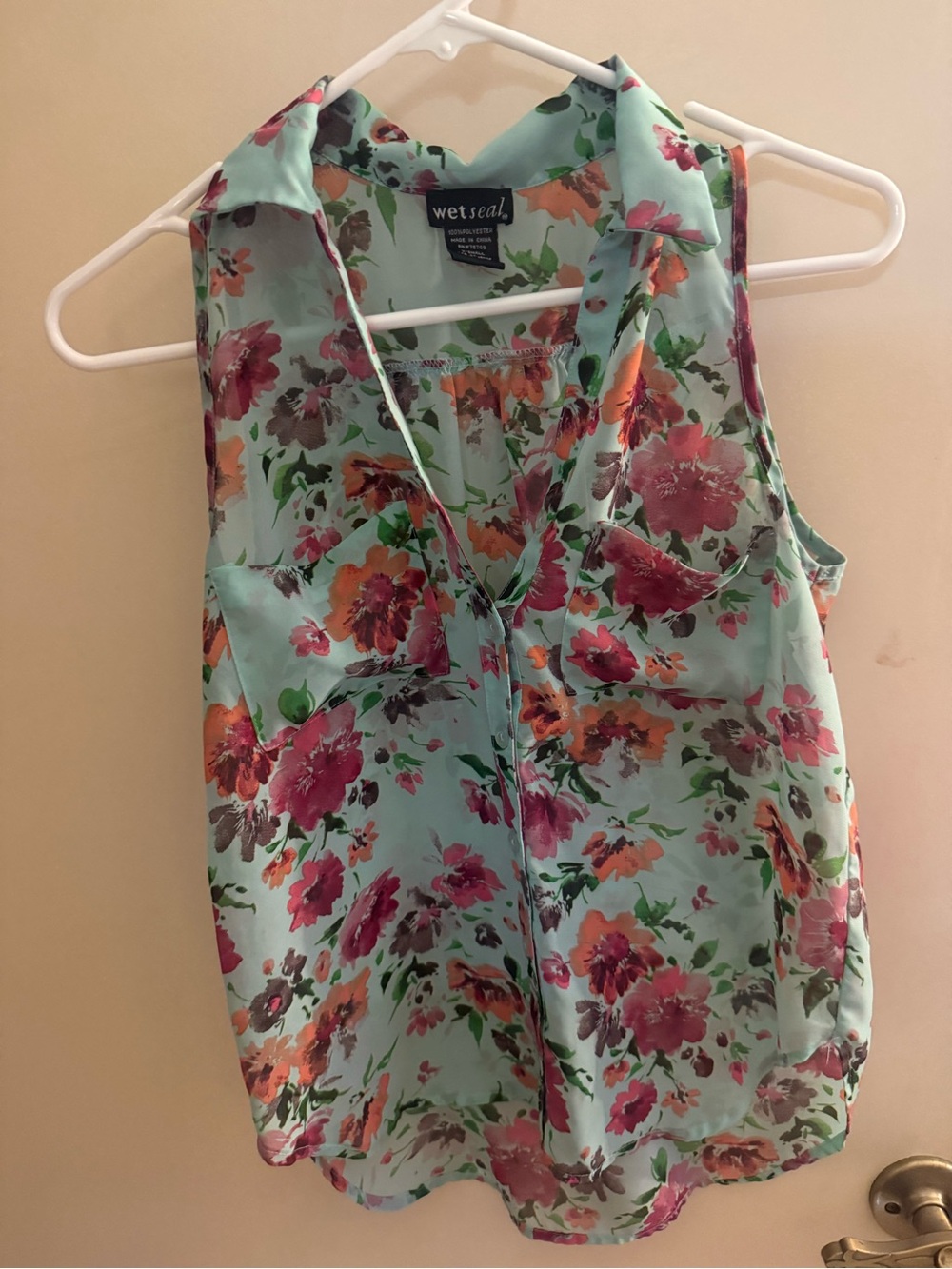 Wet Seal Mint Green Floral Sleeveless Top